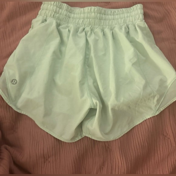 lululemon athletica Pants - Lululemon mint moment hotty hot 4” size 2.